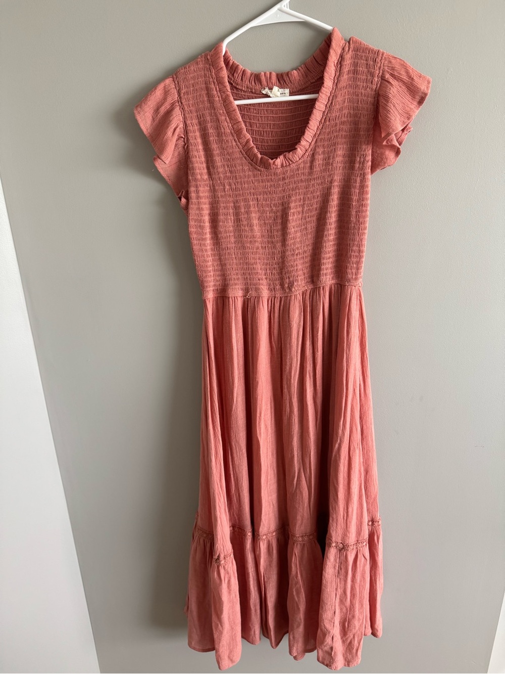 By the River Women’s Smocked Coral Midi Dress